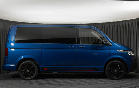 Volkswagen Caravelle T6 рестайлинг, 2020 год, 5 800 000 рублей, 8 фотография