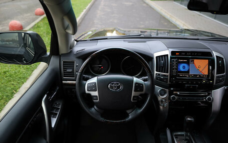 Toyota Land Cruiser 200, 2012 год, 4 730 000 рублей, 8 фотография