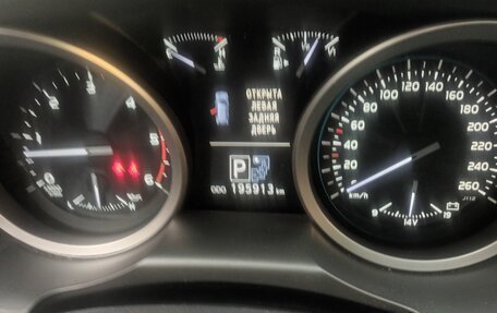 Toyota Land Cruiser 200, 2013 год, 4 550 000 рублей, 9 фотография