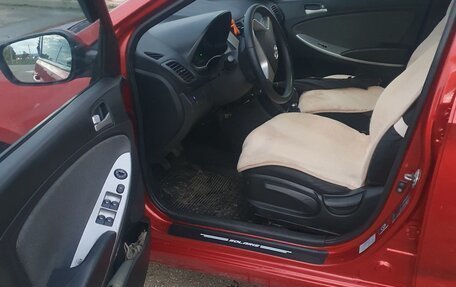 Hyundai Solaris II рестайлинг, 2013 год, 690 000 рублей, 10 фотография