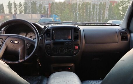 Ford Escape II, 2003 год, 550 000 рублей, 13 фотография