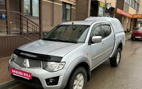 Mitsubishi L200 IV рестайлинг, 2013 год, 1 250 000 рублей, 2 фотография