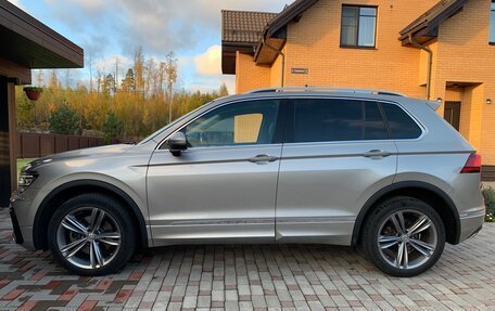 Volkswagen Tiguan II, 2018 год, 2 380 000 рублей, 9 фотография