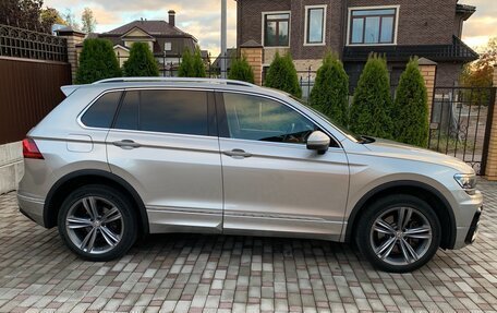 Volkswagen Tiguan II, 2018 год, 2 380 000 рублей, 6 фотография