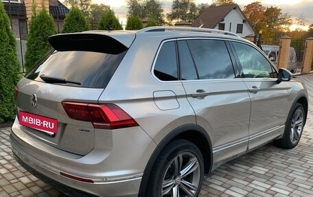 Volkswagen Tiguan II, 2018 год, 2 380 000 рублей, 4 фотография