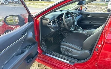 Toyota Camry, 2020 год, 2 500 000 рублей, 6 фотография