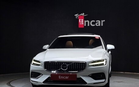 Volvo S60 III, 2020 год, 1 999 003 рублей, 3 фотография