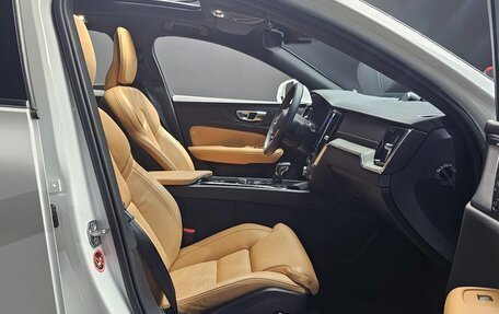 Volvo S60 III, 2020 год, 1 999 003 рублей, 11 фотография