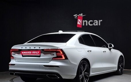 Volvo S60 III, 2020 год, 1 999 003 рублей, 2 фотография