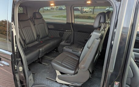 Mercedes-Benz Viano, 2011 год, 3 000 000 рублей, 3 фотография