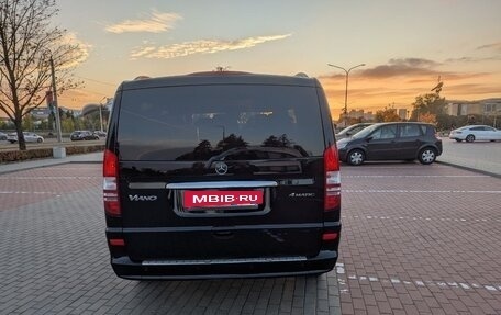 Mercedes-Benz Viano, 2011 год, 3 000 000 рублей, 2 фотография