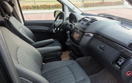 Mercedes-Benz Viano, 2011 год, 3 000 000 рублей, 4 фотография