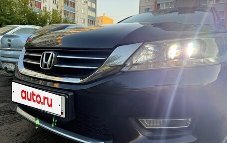 Honda Accord IX рестайлинг, 2013 год, 1 555 000 рублей, 2 фотография