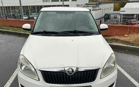 Skoda Fabia II, 2014 год, 700 000 рублей, 2 фотография