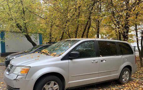 Dodge Caravan V, 2008 год, 920 000 рублей, 2 фотография