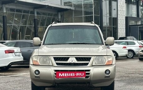 Mitsubishi Pajero III рестайлинг, 2004 год, 800 000 рублей, 2 фотография