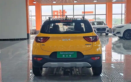 KIA Stonic, 2021 год, 1 200 000 рублей, 6 фотография