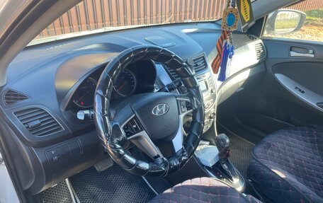 Hyundai Solaris II рестайлинг, 2015 год, 1 079 000 рублей, 4 фотография