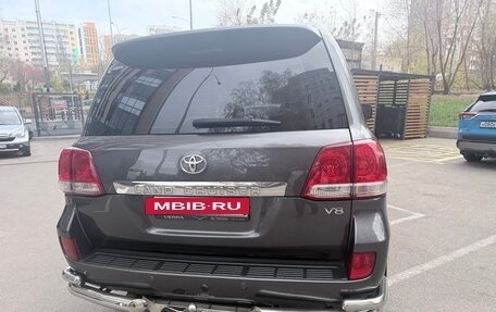Toyota Land Cruiser 200, 2011 год, 3 300 000 рублей, 3 фотография