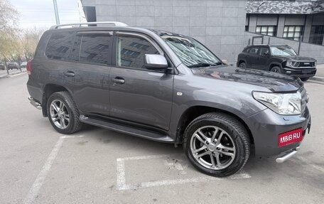 Toyota Land Cruiser 200, 2011 год, 3 300 000 рублей, 2 фотография