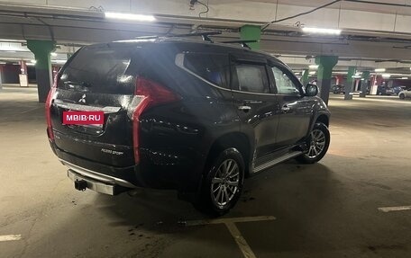 Mitsubishi Pajero Sport III рестайлинг, 2018 год, 2 750 000 рублей, 5 фотография