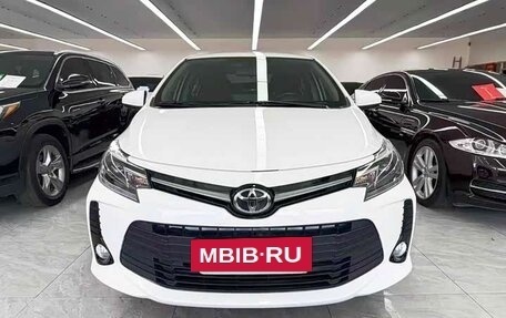 Toyota Vios III, 2022 год, 1 300 000 рублей, 2 фотография