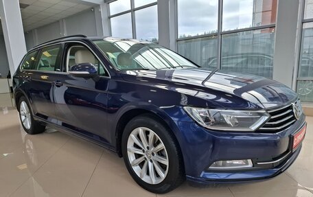 Volkswagen Passat B8 рестайлинг, 2018 год, 1 549 000 рублей, 2 фотография