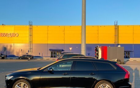 Volvo V90 II, 2018 год, 1 890 000 рублей, 9 фотография