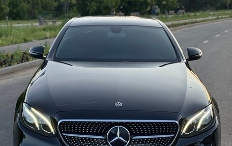 Mercedes-Benz E-Класс, 2018 год, 2 055 000 рублей, 2 фотография