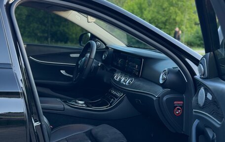 Mercedes-Benz E-Класс, 2018 год, 2 055 000 рублей, 18 фотография