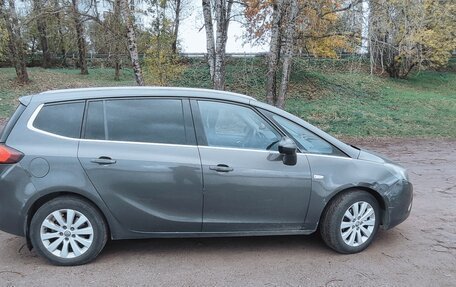 Opel Zafira C рестайлинг, 2014 год, 1 100 000 рублей, 4 фотография