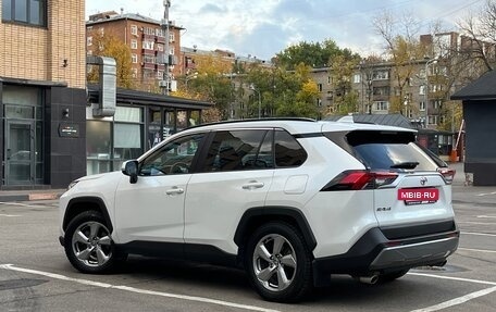 Toyota RAV4, 2022 год, 3 400 000 рублей, 4 фотография