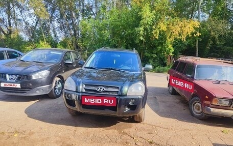 Hyundai Tucson III, 2007 год, 650 000 рублей, 4 фотография