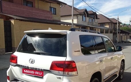 Toyota Land Cruiser 200, 2019 год, 6 490 000 рублей, 3 фотография