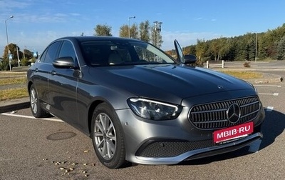 Mercedes-Benz E-Класс, 2021 год, 3 300 000 рублей, 1 фотография