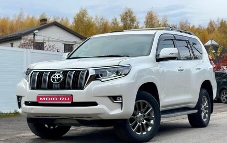 Toyota Land Cruiser Prado 150 рестайлинг 2, 2018 год, 4 000 000 рублей, 1 фотография