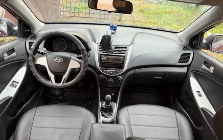 Hyundai Solaris II рестайлинг, 2012 год, 660 000 рублей, 6 фотография