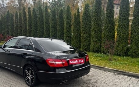 Mercedes-Benz E-Класс, 2012 год, 1 900 000 рублей, 3 фотография