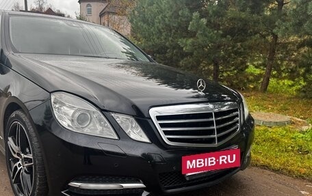 Mercedes-Benz E-Класс, 2012 год, 1 900 000 рублей, 9 фотография