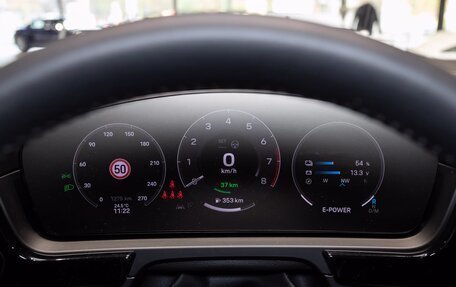 Porsche Cayenne III, 2024 год, 22 500 000 рублей, 28 фотография