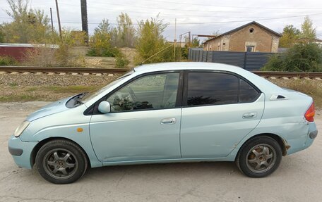 Toyota Prius IV XW50, 1998 год, 265 000 рублей, 4 фотография