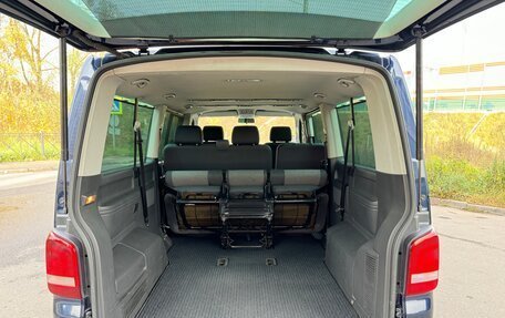 Volkswagen Caravelle T5, 2010 год, 2 200 000 рублей, 15 фотография