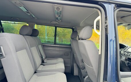 Volkswagen Caravelle T5, 2010 год, 2 200 000 рублей, 10 фотография