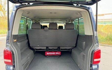 Volkswagen Caravelle T5, 2010 год, 2 200 000 рублей, 14 фотография