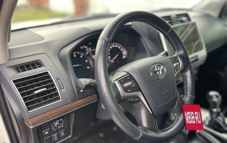 Toyota Land Cruiser Prado 150 рестайлинг 2, 2018 год, 4 000 000 рублей, 14 фотография