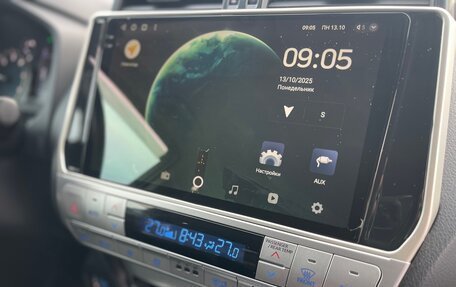 Toyota Land Cruiser Prado 150 рестайлинг 2, 2018 год, 4 000 000 рублей, 31 фотография