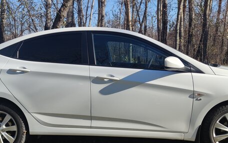 Hyundai Solaris II рестайлинг, 2016 год, 1 400 000 рублей, 5 фотография