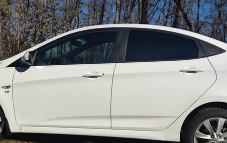 Hyundai Solaris II рестайлинг, 2016 год, 1 400 000 рублей, 9 фотография