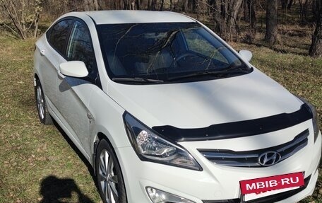 Hyundai Solaris II рестайлинг, 2016 год, 1 400 000 рублей, 3 фотография