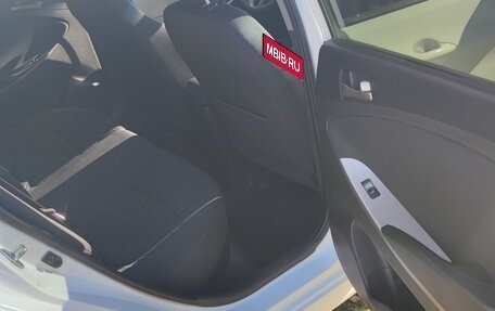 Hyundai Solaris II рестайлинг, 2016 год, 1 400 000 рублей, 26 фотография